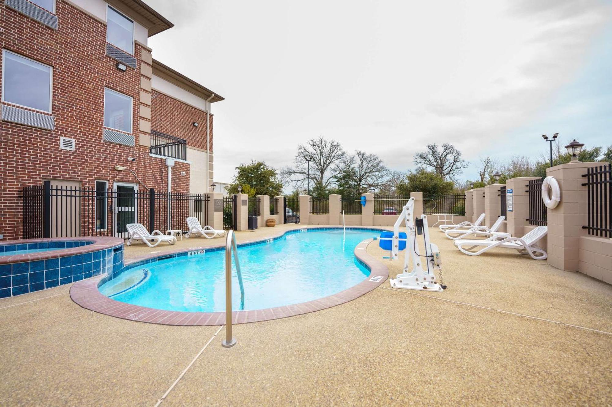 Comfort Drive College Station