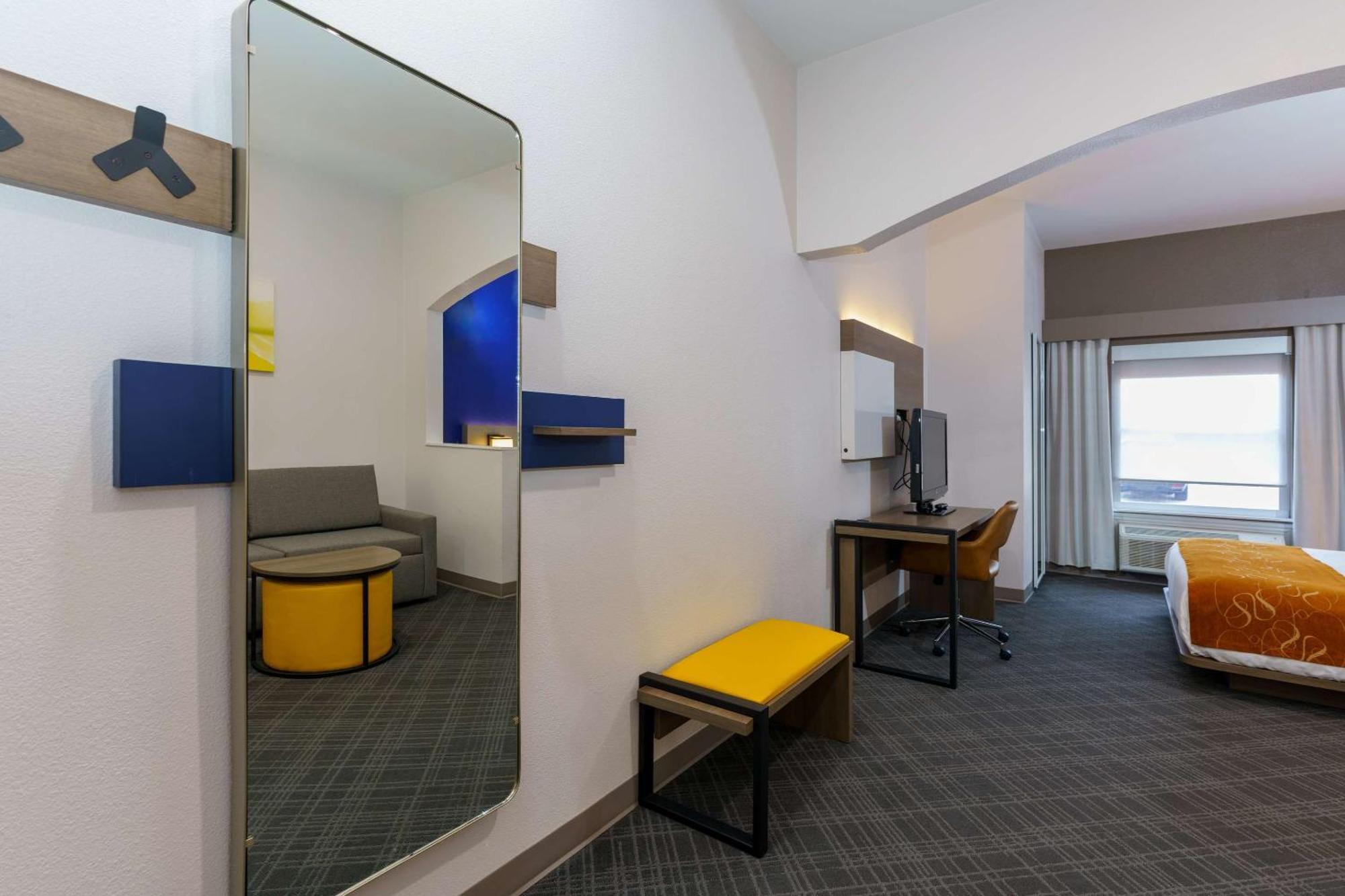 Hotel Comfort Drive 3*
